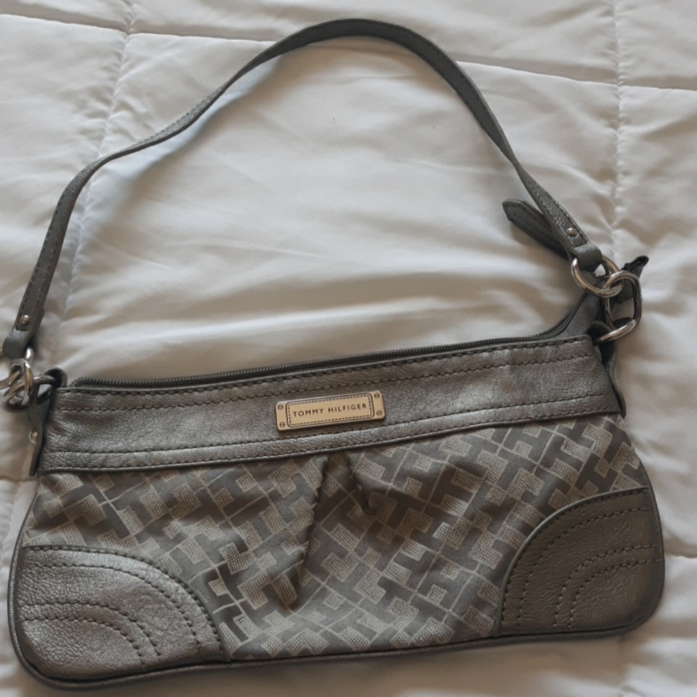 Tommy Hilfiger handbag purse mini